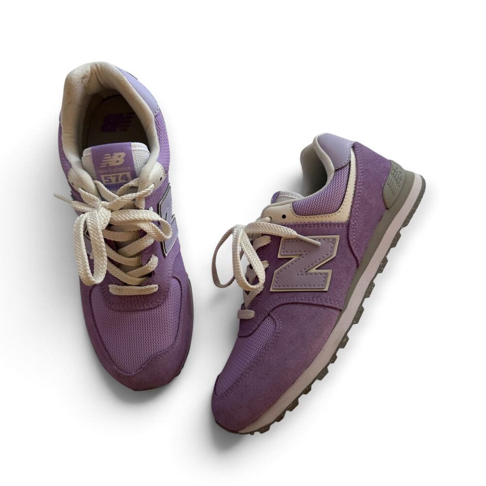 New Balance 574 lavender shoes M 6.5 / W 8
